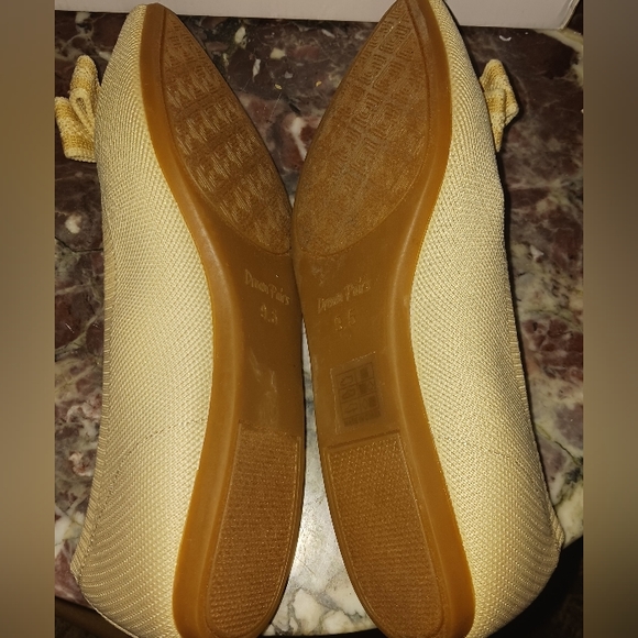 Cream flats size 9.5 - Picture 5 of 8